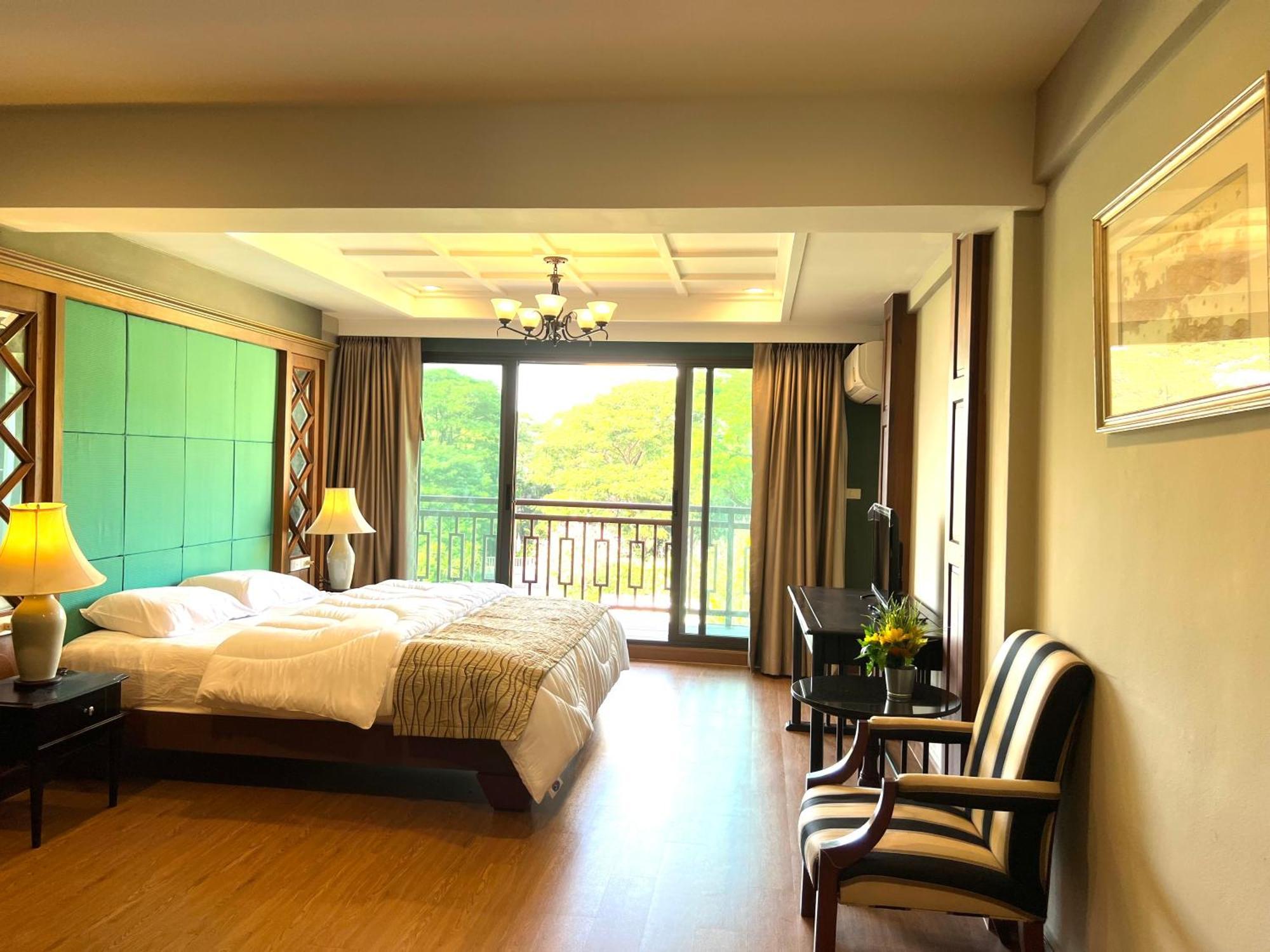 Quinstel Hostel Bangkok Bagian luar foto