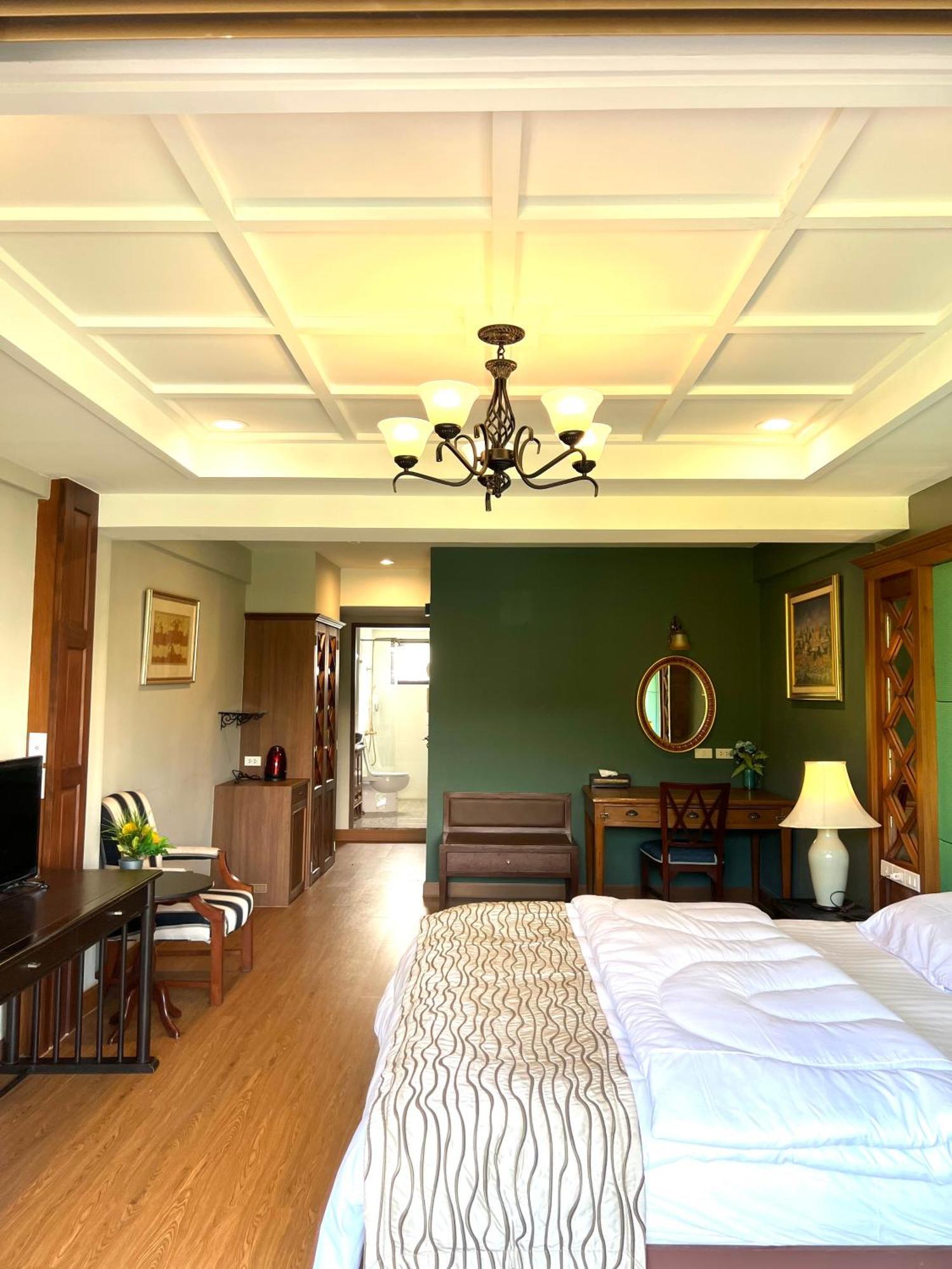 Quinstel Hostel Bangkok Bagian luar foto