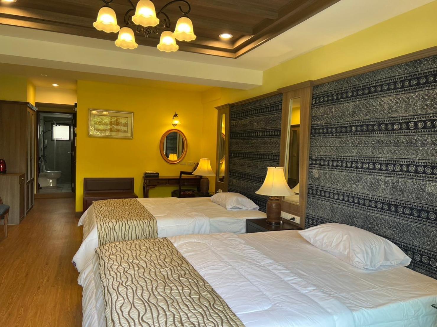 Quinstel Hostel Bangkok Bagian luar foto