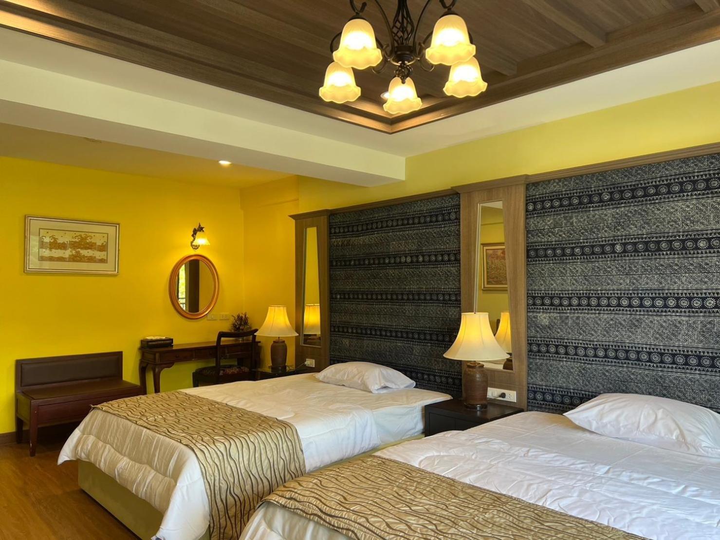 Quinstel Hostel Bangkok Bagian luar foto