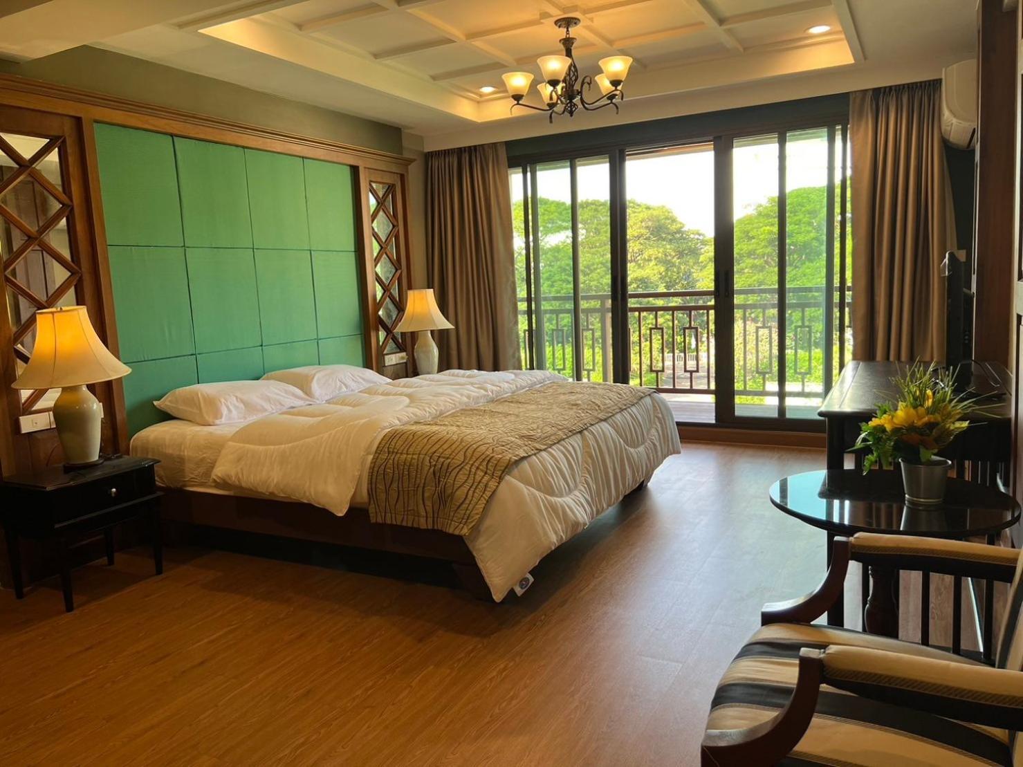 Quinstel Hostel Bangkok Bagian luar foto